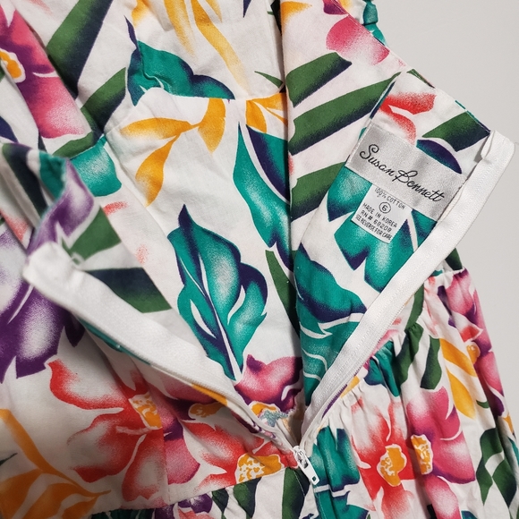 Dress - Picture 7 of 8